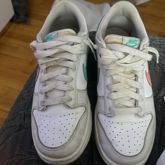 Nike Dunks size 6.5Y - Picture 4 of 4